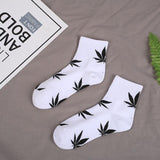 New Winter Autumn Cotton Harajuku Skateboard Hip Hop Maple Leaf Socks Women's Street Boat Socks for Female Girl Funny Socks